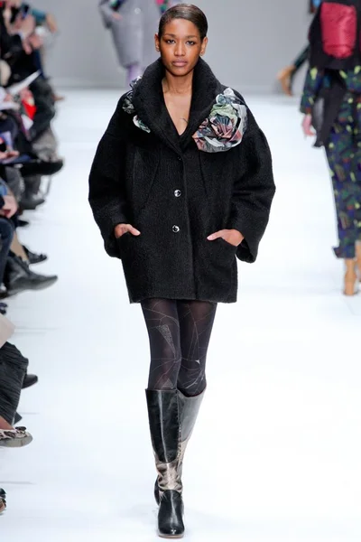 Look 29
